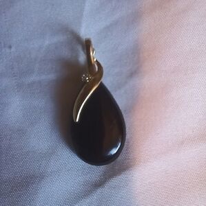 Vintage( Made During 1939-1945 Ww2) 14 Kt Ww2 Gold,onyx, And Diamond Chip